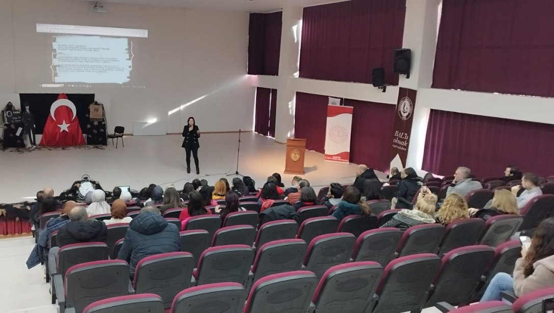 Bandırma'da TÜBİTAK Proje Hazırlama Yöntem ve Teknikleri Semineri Düzenlendi.